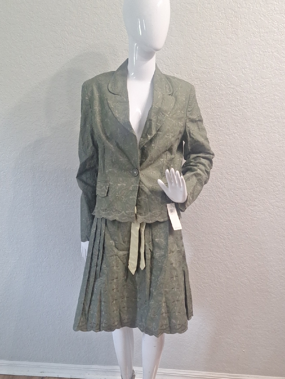 Context Olive Green Eyelet Skirt Set